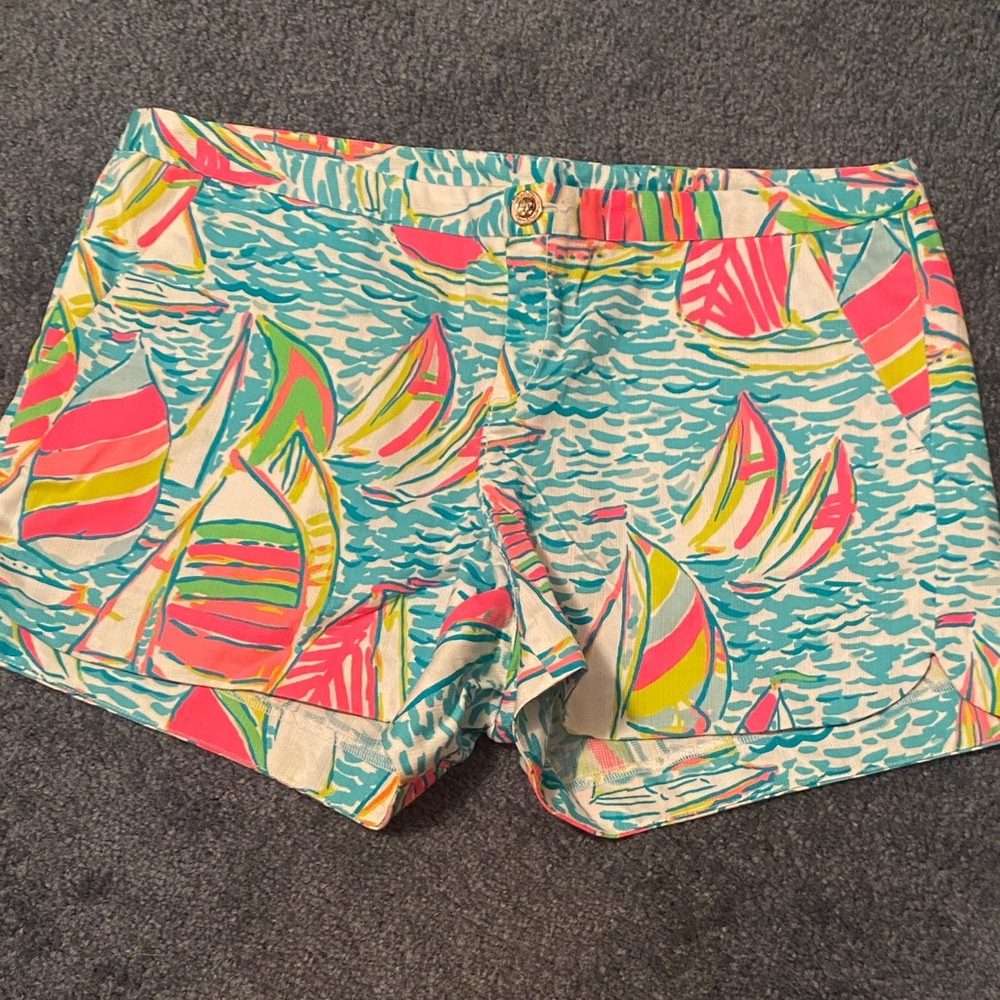 Lilly Pulitzer “You Gotta Regatta” Adie Shorts NWOT size 8